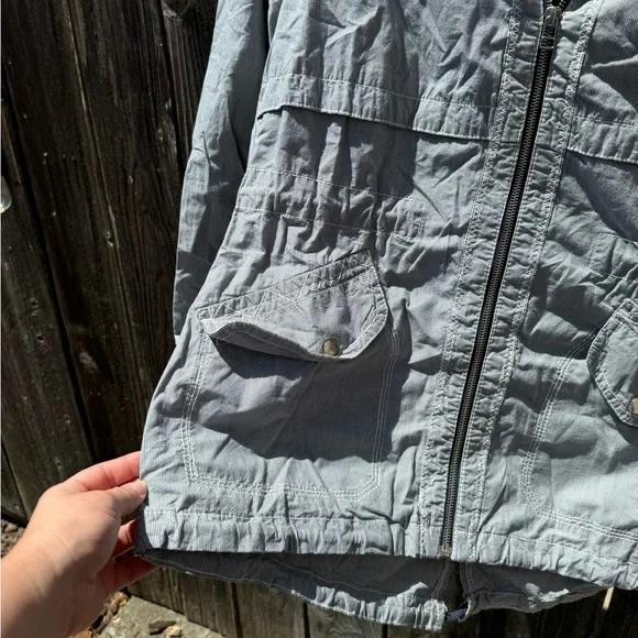 CLEARANCE 3/$15 Blue and White Striped C&A Outerwear Company anorak jacket mediu - Picture 4 of 15